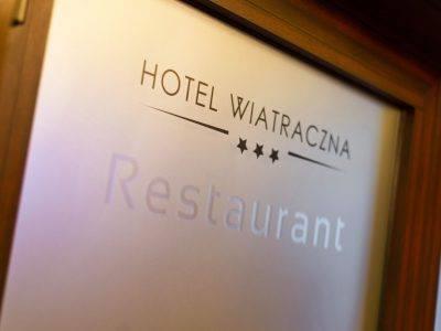 Wiatraczna Hotel Warschau Buitenkant foto